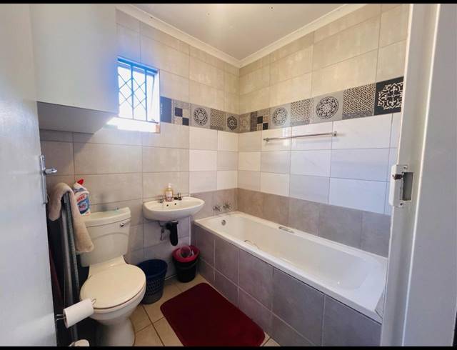 2 BEDROOM HOUSE FOR SALE IN SAVANNA CITY